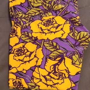 NWT LULAROE OS LEGGINGS